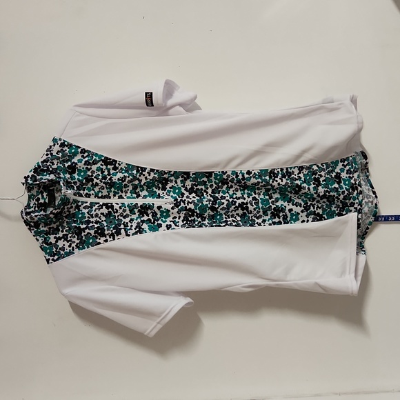 Kerrits White and Teal Patterned Women's Top - Picture 1 of 8